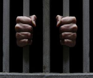   مصر اليوم - حبس عـاطـل اعتدى على سائح ألماني في الأقصر